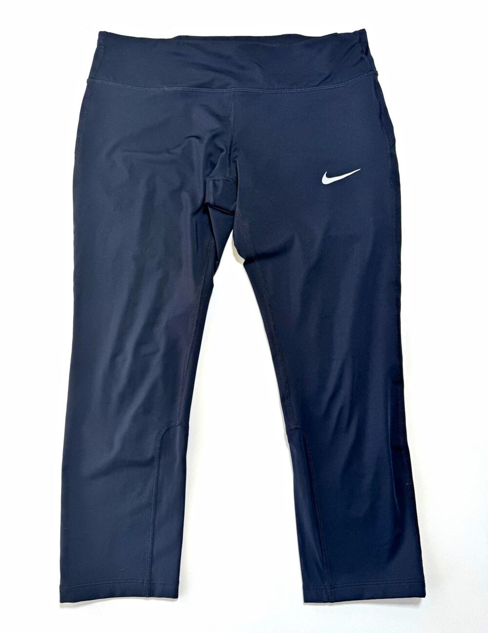 Nike Dri-FIT Women's Black Capri Leggings Mid Rise Zip Pocket Size L #1104'